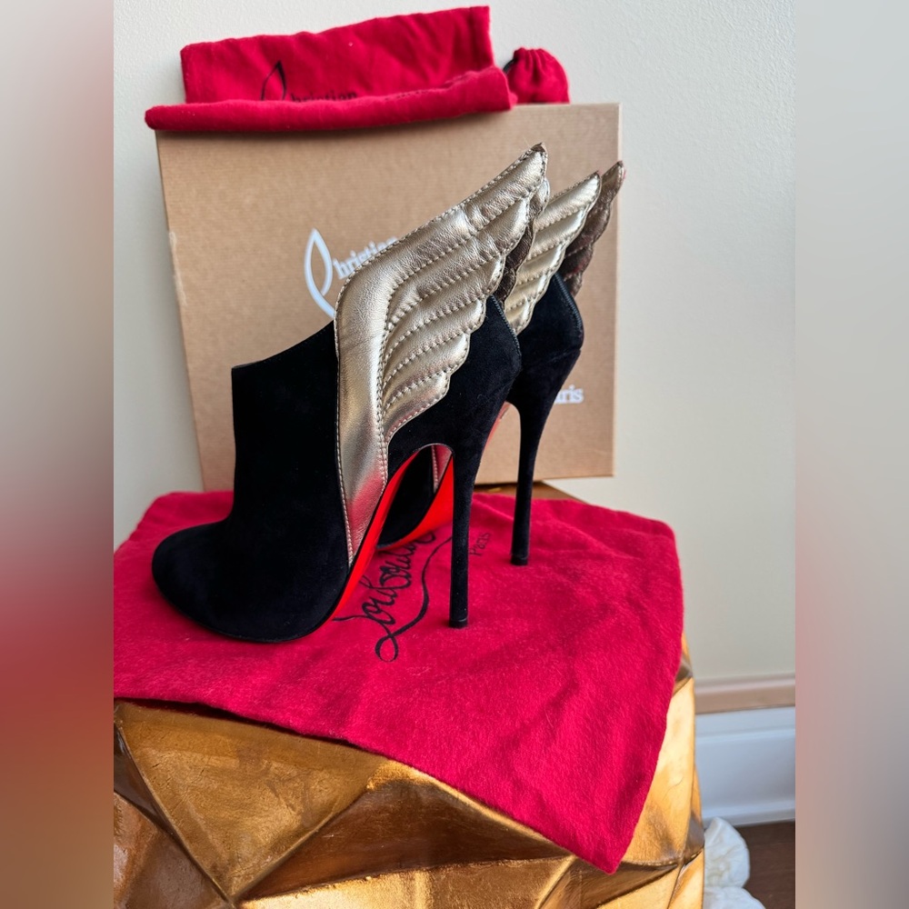 Christian Louboutin Mercura Suede Leather Boots with Wings, US Size 9 (CL 39.5) - Picture 6 of 16